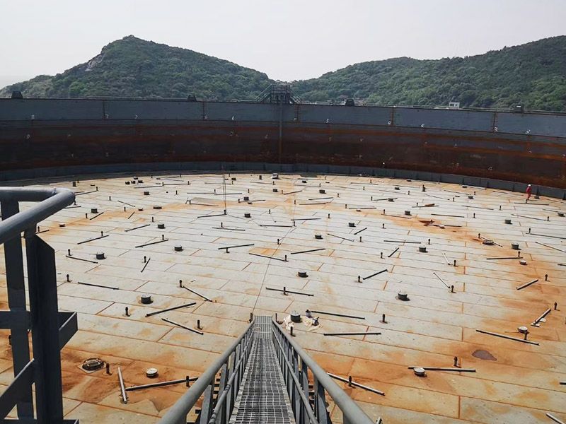 浙江舟山馬目油庫4臺100000立方儲罐施工工程
